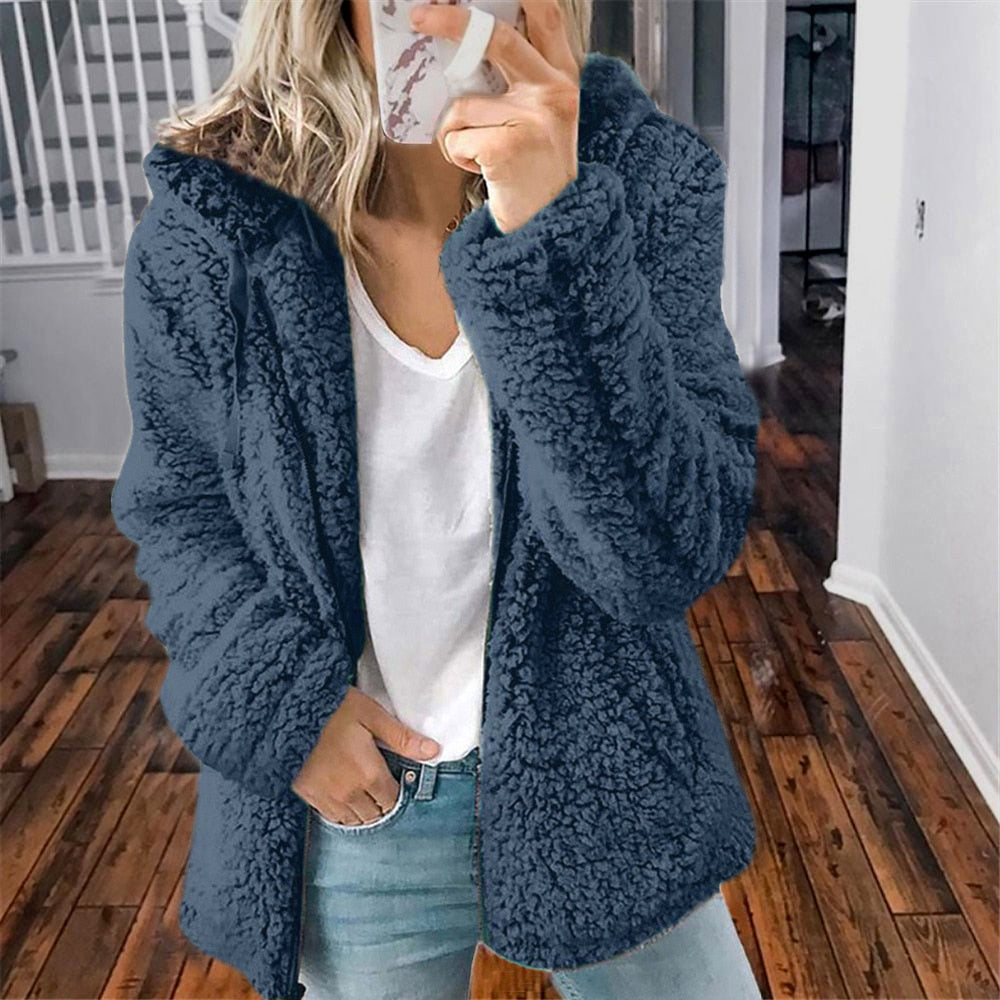 Alexandra Veste Thermique Femme – Duveteuse, Chaude & Élégante avec Capuche