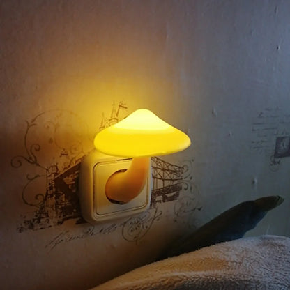 LED Nachtlamp Lumipilz | Met Dämmerungssensor | Warmgeel & Energiebesparend | 8×10 cm