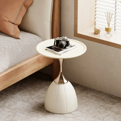 Caelestis - Noordse Lotus Bijzettafel in Scandinavisch DesignCaelestis Bijzettafel | Scandinavisch Lotusdesign | Minimalistisch & Stabiel | Hout
