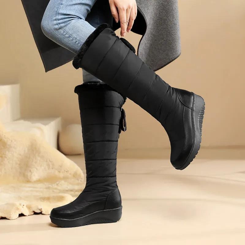 Damskie Buty Zimowe Do Kolan z Podszewką ze Sztucznego Futra