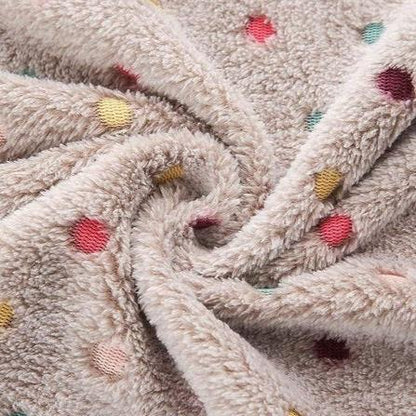 Soft Fleece Dog Blanket Set – Double-Sided Coral Velvet Pet Blankets for Couch in Cute Patterns, 3 Sizes Available 2