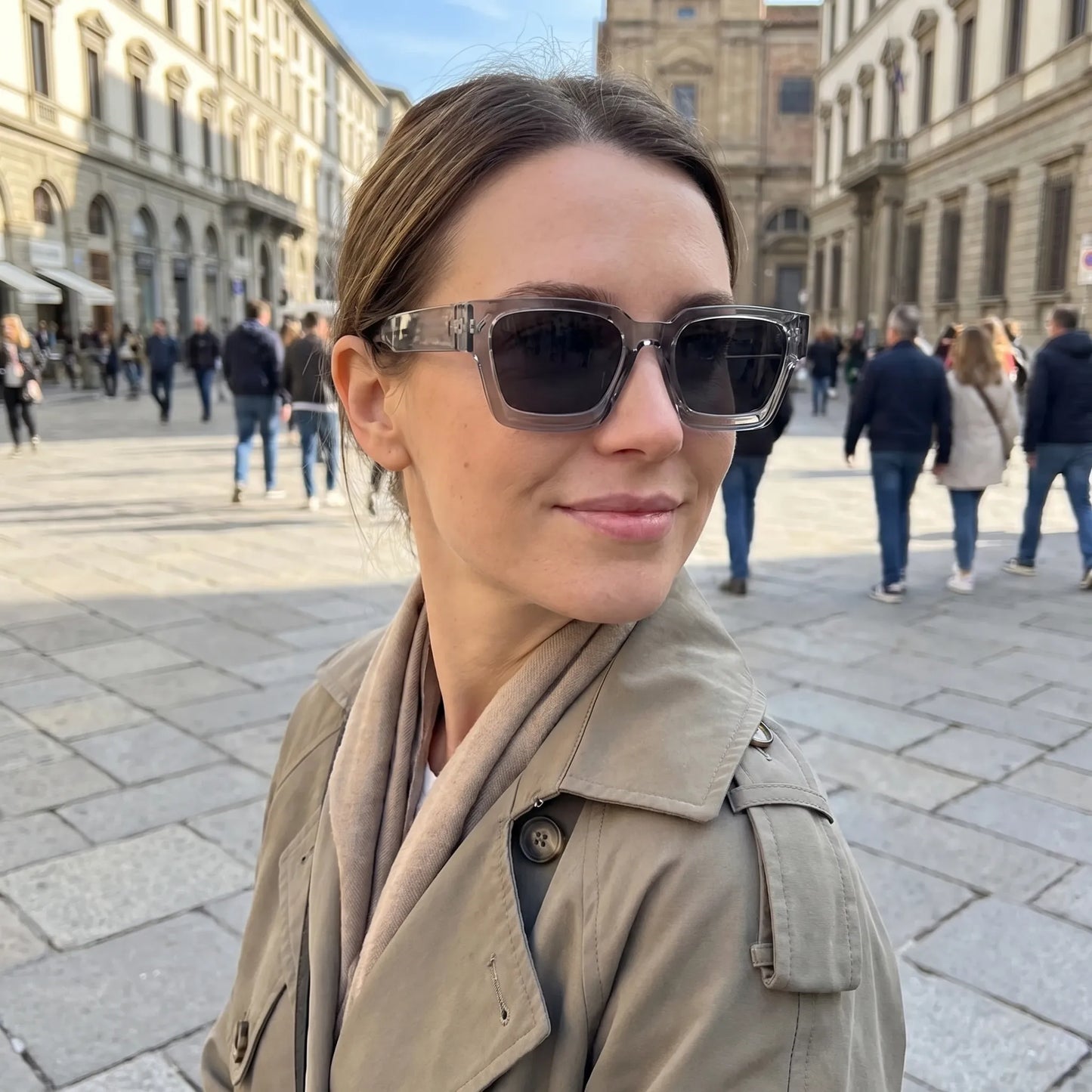 Squarix - Bold Square Frame Unisex Sunglasses  Daily Casual Wear