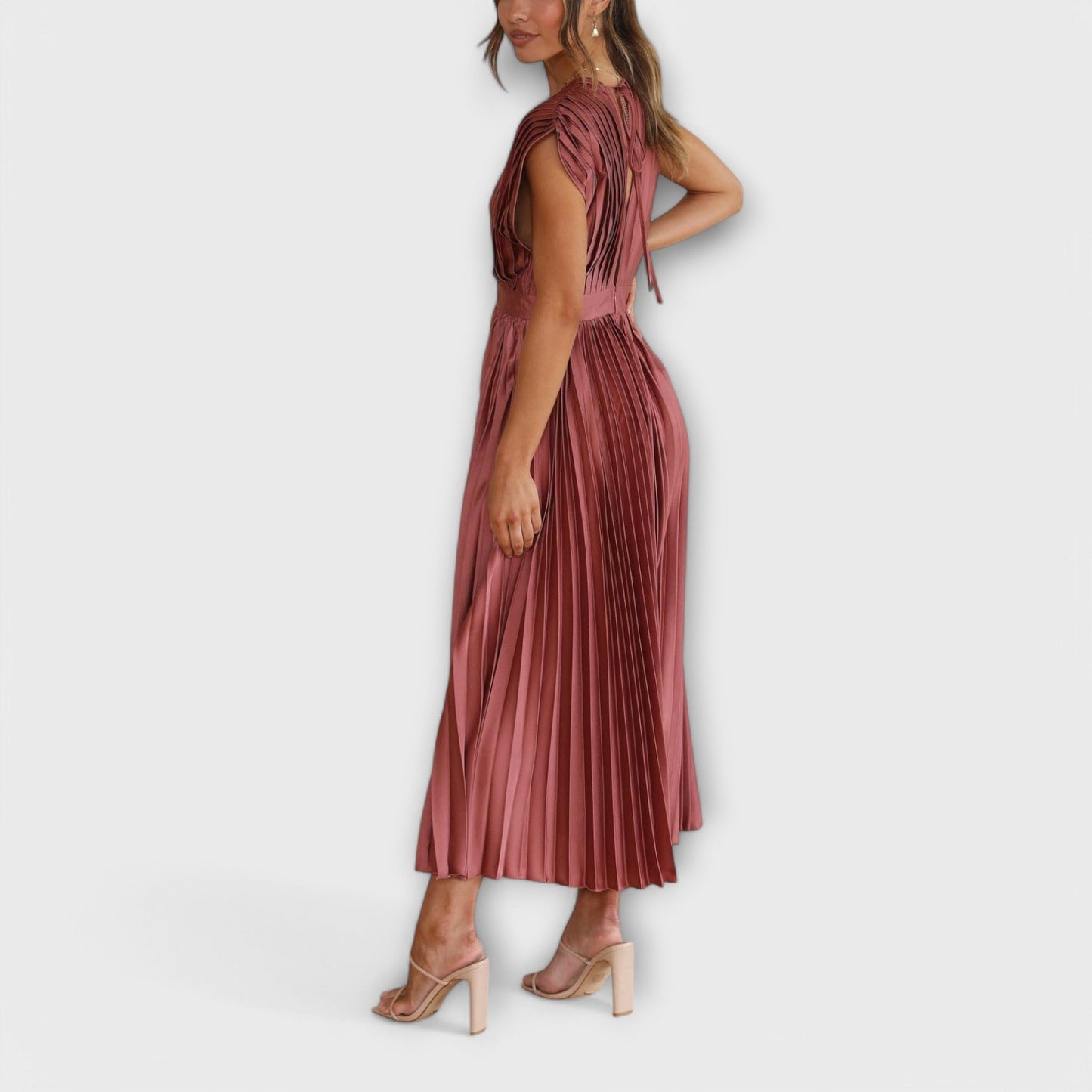 Maria – Plisirana ženska haljina za posebne događaj