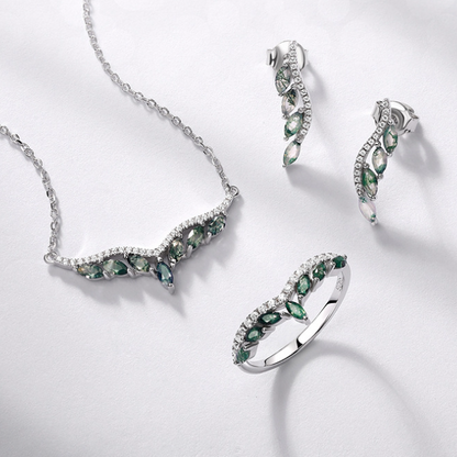 Thalira Necklace