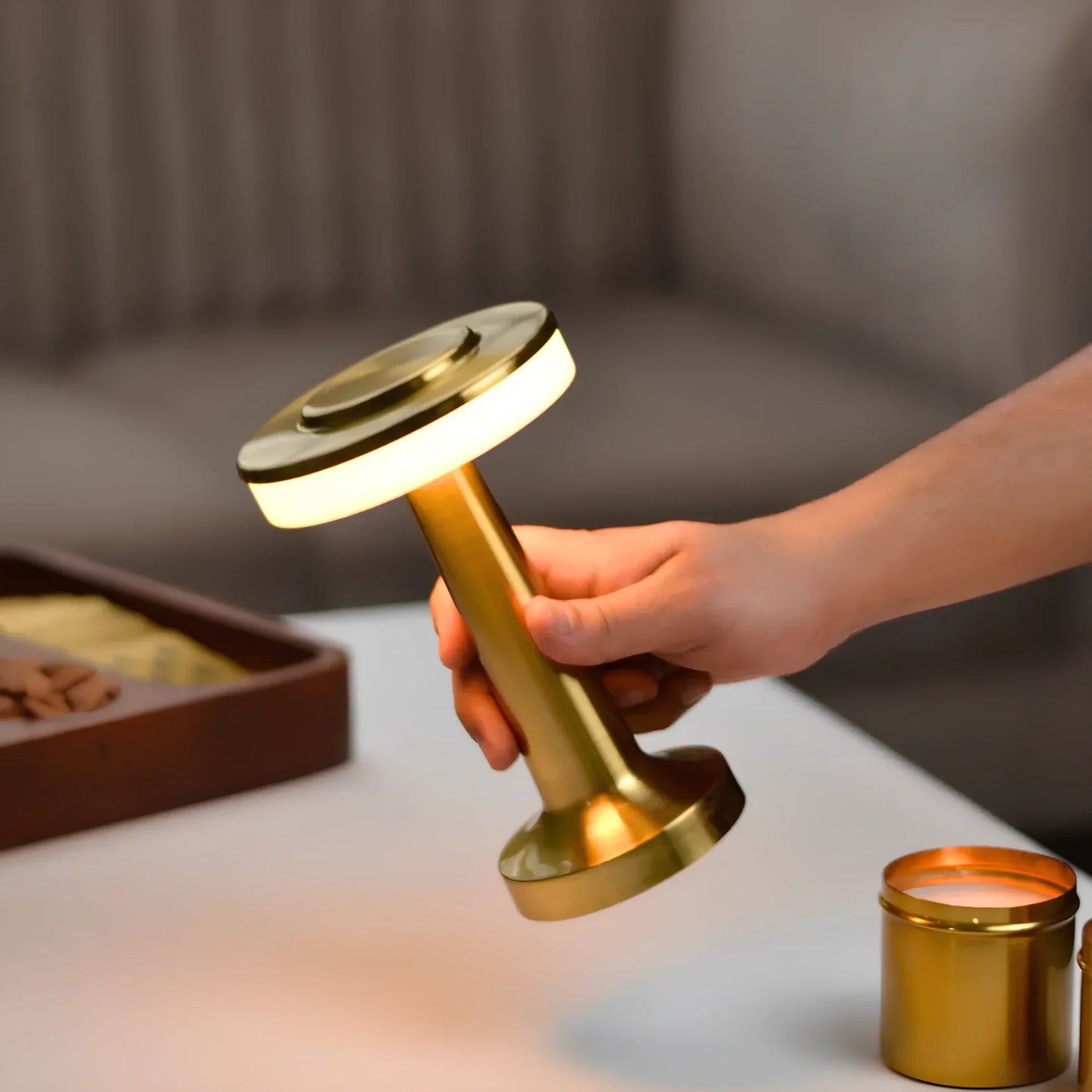 Wireless Retro Table Lamp - LumiBar