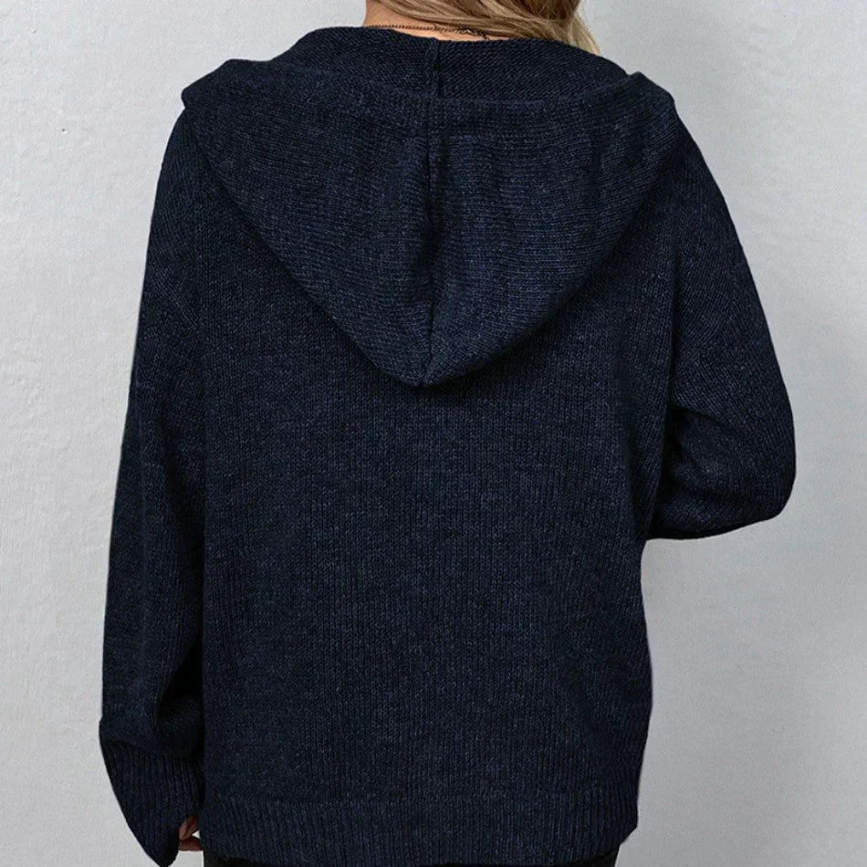 Cardigan Tricoté pour Femme avec Capuche et Cordon – Confort et Élégance