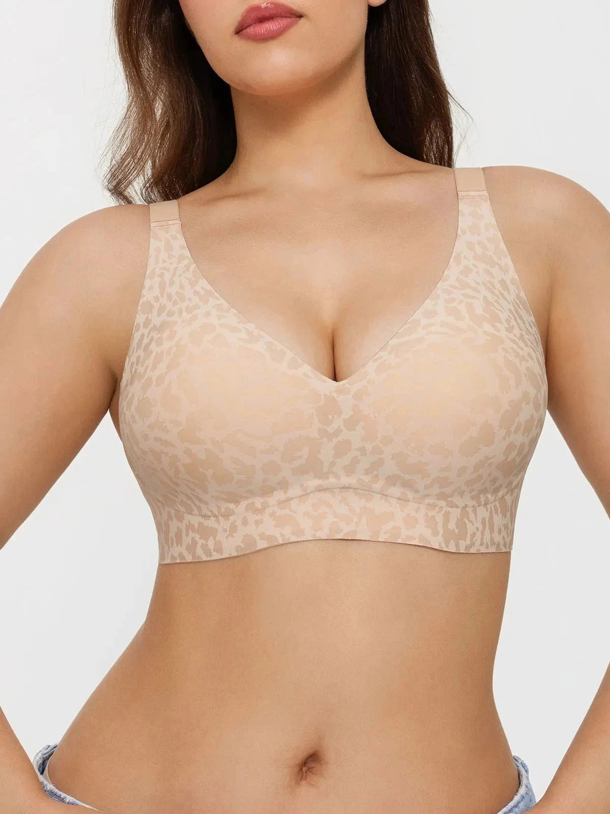 Velourette™ Seamless Deep V Wireless Bralette