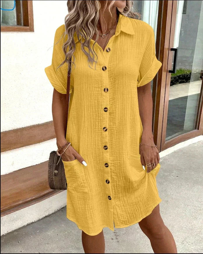 Lys Bomulds Skjortekjole med Knaplukning – Casual og Sommerlig Stil