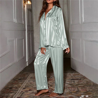 Silkeslena dampyjamas-set – Emilia