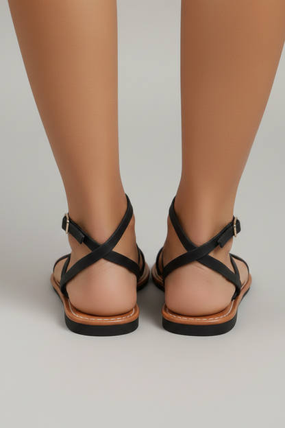 Women's Flat Sandals with Open Toes in Black - View 4.0 | Roselva