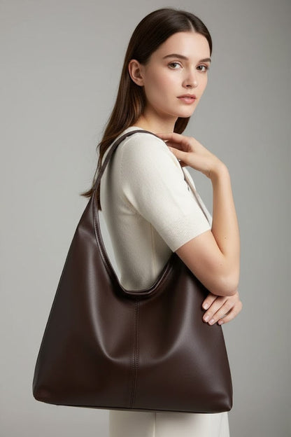 Women's Bag with Spacious Interior in Coffee - View 3.0 | Roselva