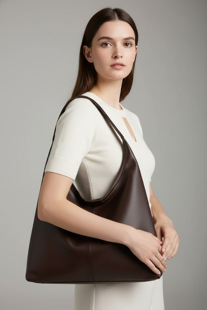 Women's Bag with Spacious Interior in Coffee - View 4.0 | Roselva