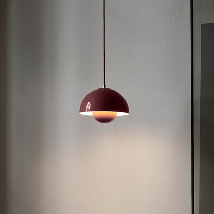 Elegante Deckenlampe - Natürliche Beleuchtung für einen raffinierten Innenraum