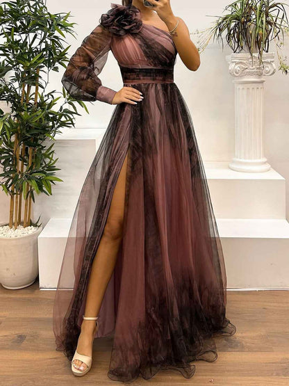 Maxi-Einkleid mit einseitigem Schulterdesign aus Strickware und abstraktem Farbabstufungsmuster