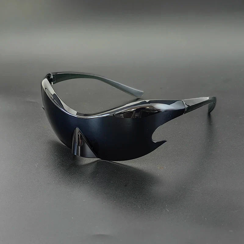 Zonnebril heren | Sport zonnebril met spiegelglas en wrap design