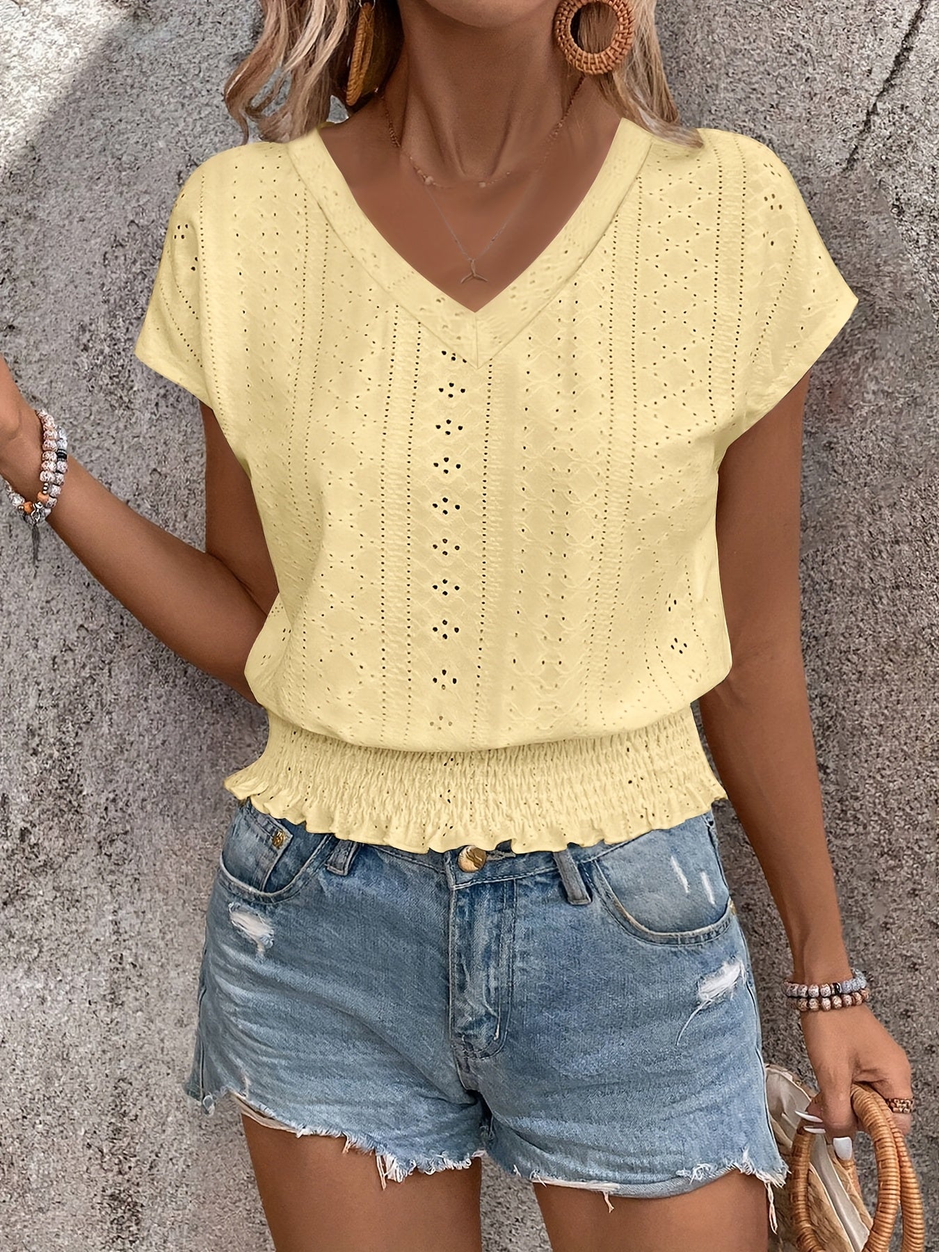 Delores - Elegant V-Neck Batwing T-Shirt