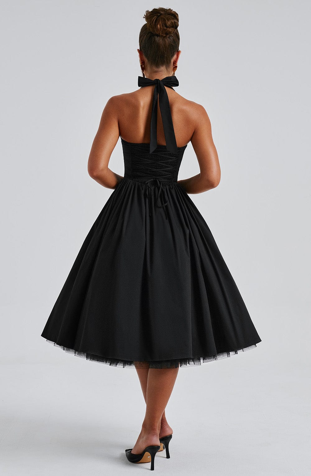 Almée Sukienka na Wesele Midi Halter Rozkloszowana Elegancka - Pootivo