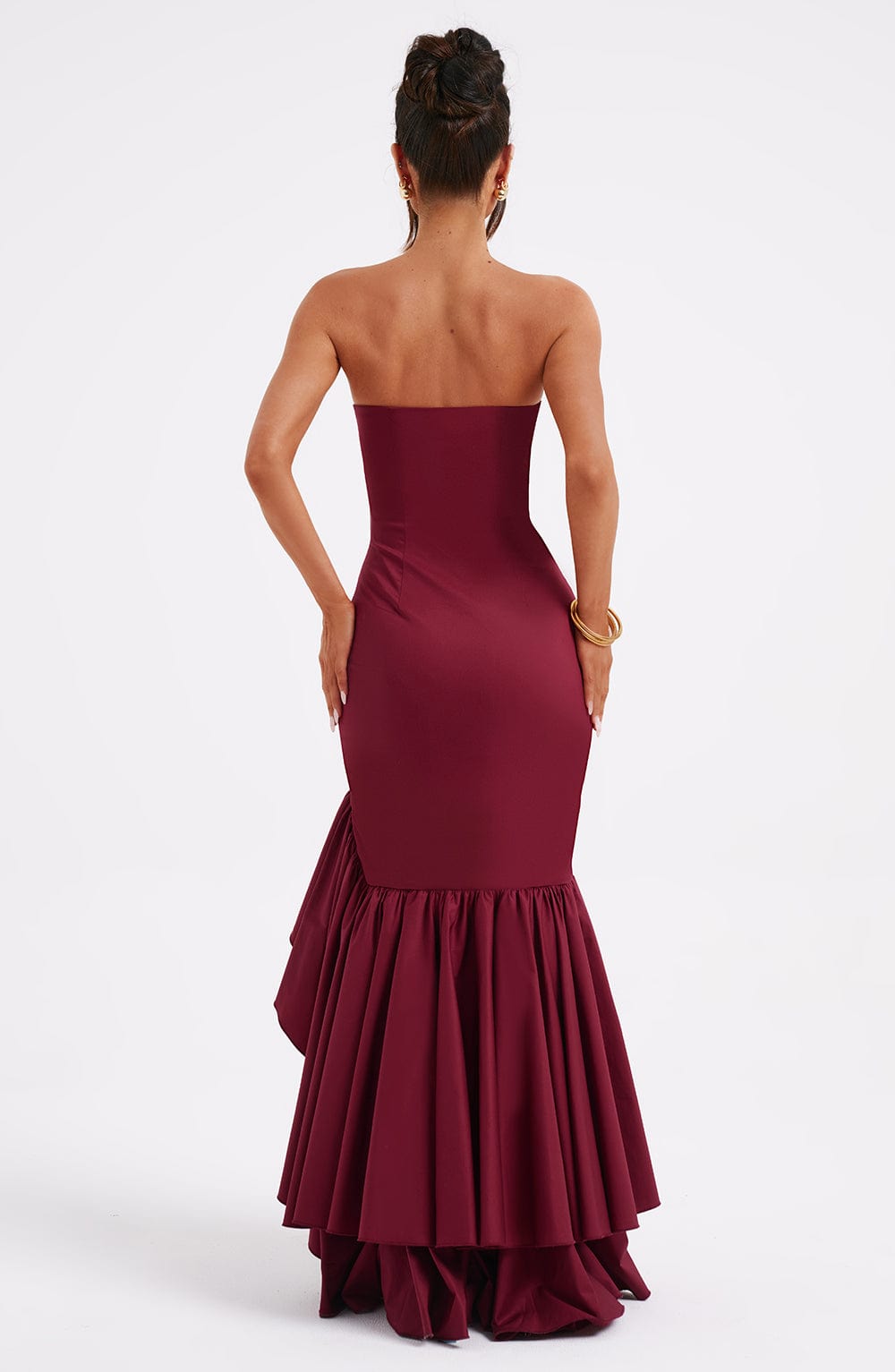Maxi Dress — Elegant, Flowing Maxi Silhouette
