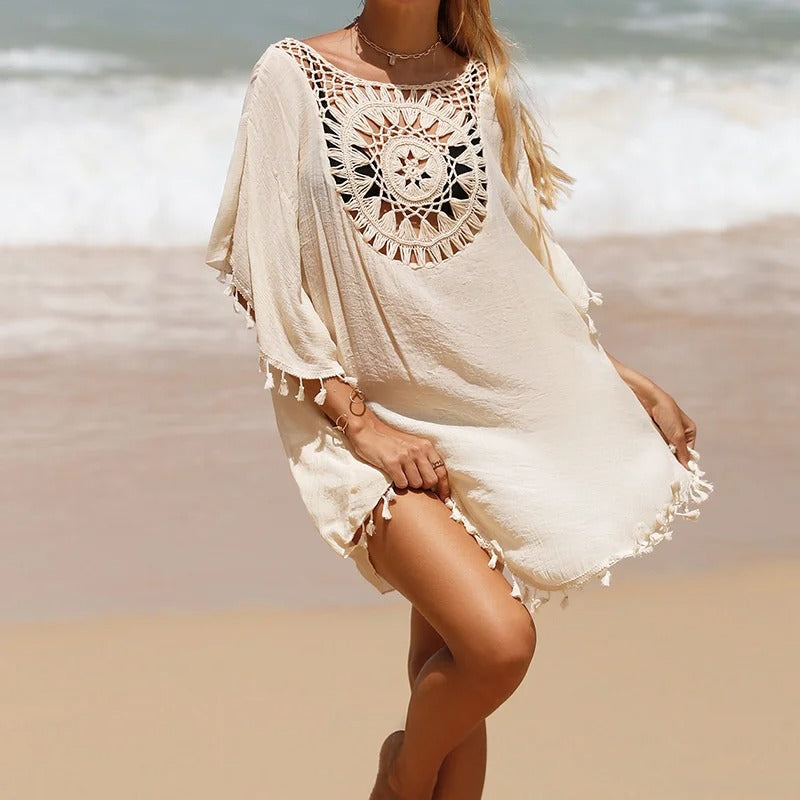 Boho-Strandkleid mit Häkelmuster