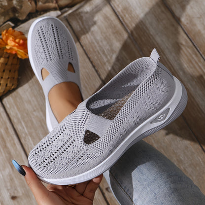 Buty damskie wsuwane sportowe | z siateczką i grubą podeszwą