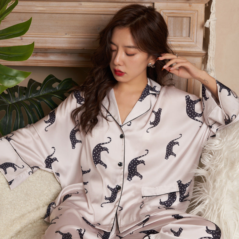 Women’s Ice Silk Leopard Print Pajama Set – Soft Digital-Print Long-Sleeve Sleepwear