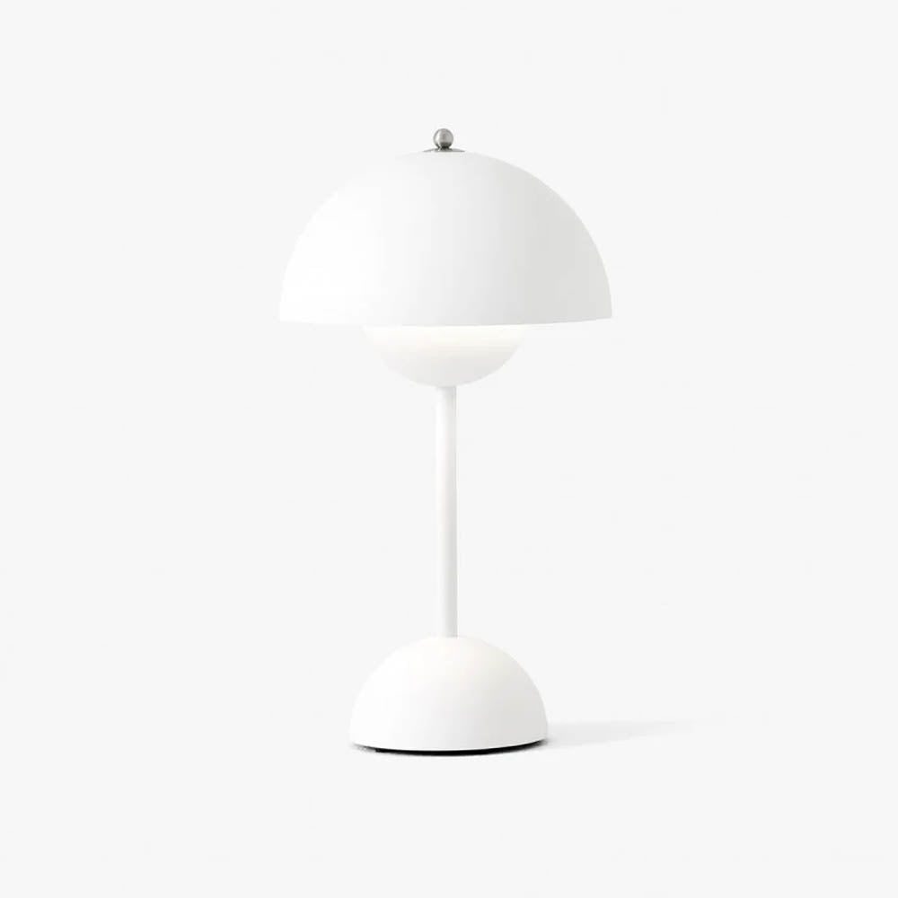 Trådløs Sengelampe med LED – Stilrent Design og Blødt Lys