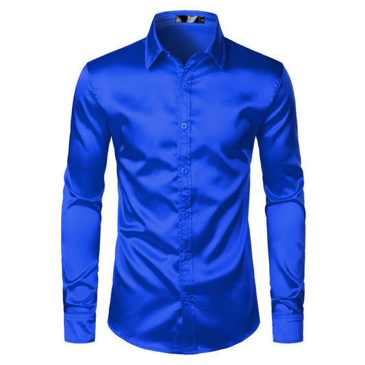 Blaues Satinhemd für Herren, langärmelig, Slim Fit, elegantes Party-Outfit.