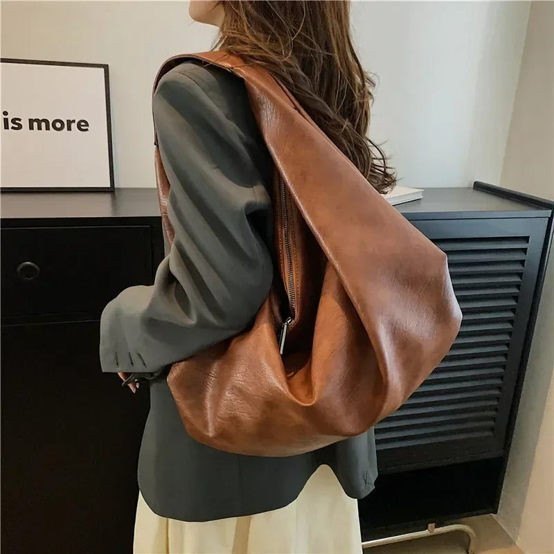 Große weiche Ledertasche für Damen mit Schulterriemen