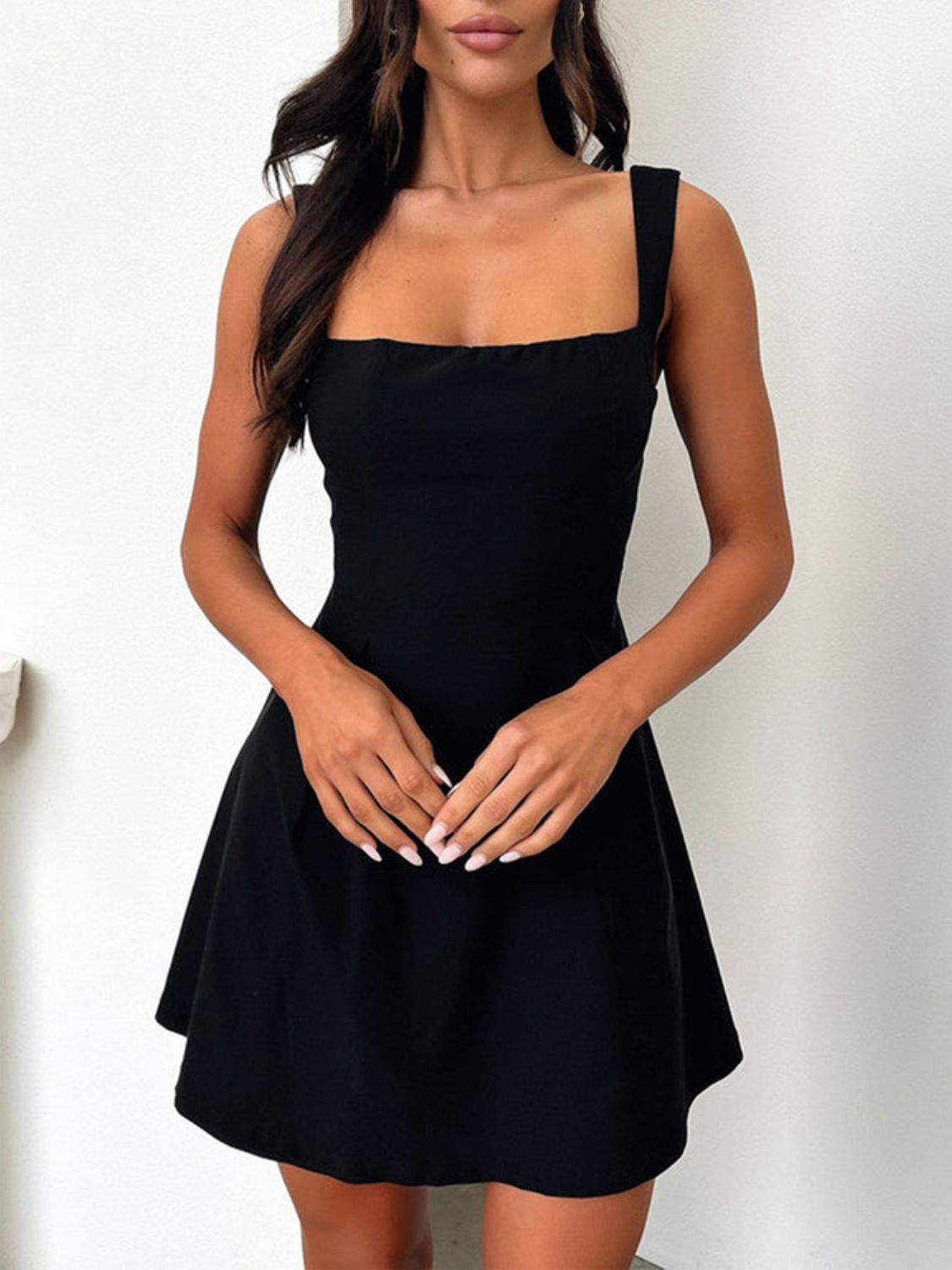 Emma - Robe de soirée mini élégante - Décolleté carré - Nœud