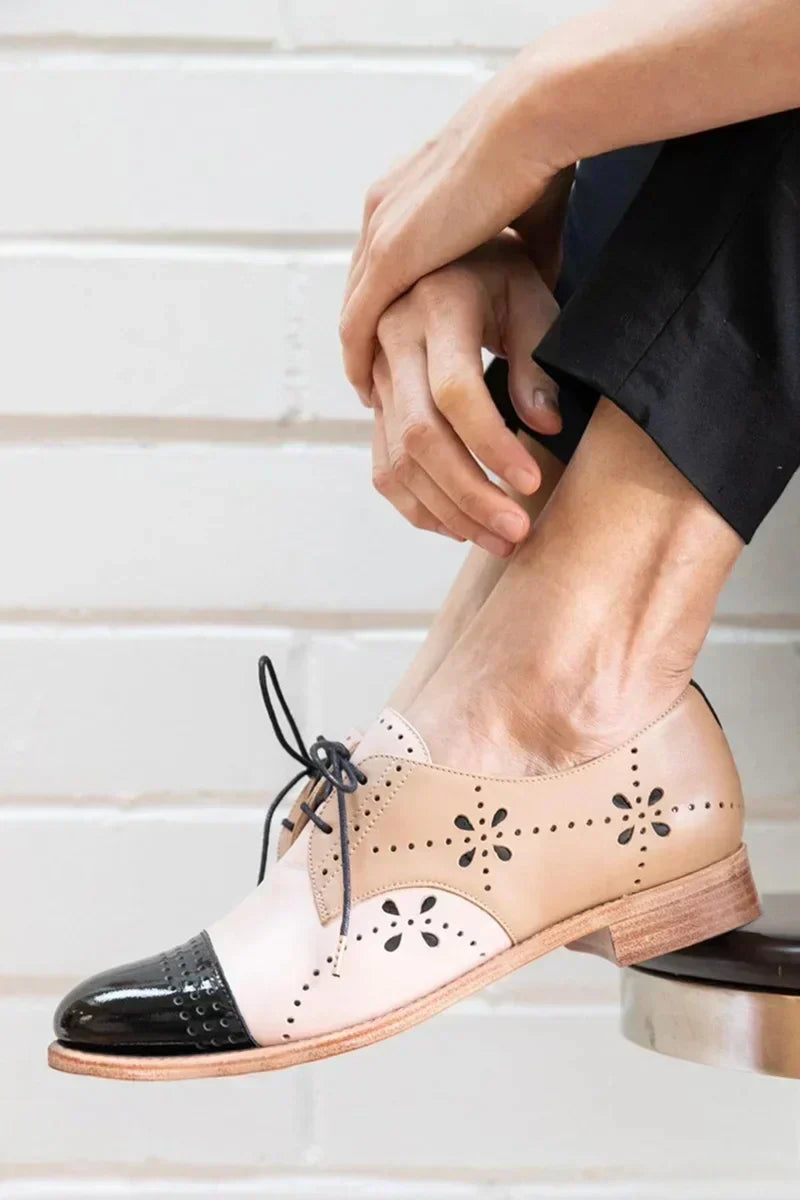 TWO-TONE OXFORD SHOES WITH PERFORATED DETAILS