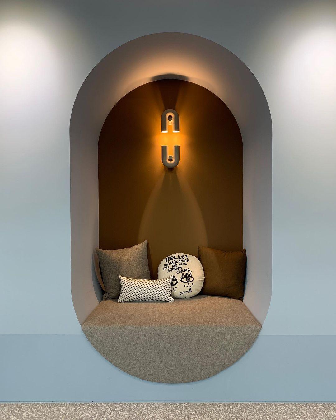 Modern Circus Wall Lamp Adjustable U-Shaped Design | Integrated LED 3000K–6000K | Aluminum & ABS | Indoor Decorative Lighting