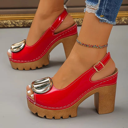 Megyn – Pumps Mit Vintage-Metallschnalle