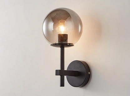 LumiNord – Nordic Moderne LED Wandlamp met Glazen Lichtbol