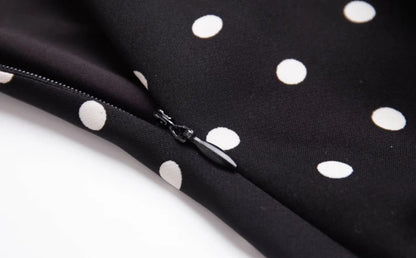 Tom Hollinger | Gepunktetes Neckholder-Midikleid