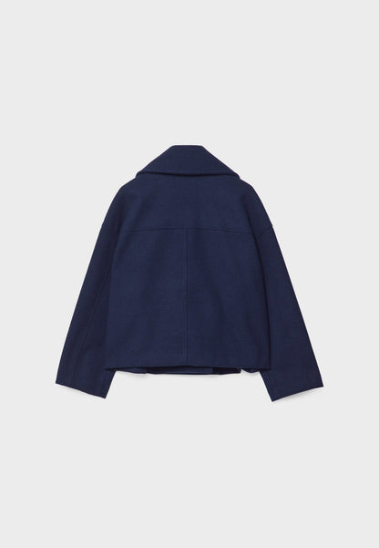 Manteau court pour femme avec double rangée de boutons et design intemporel
