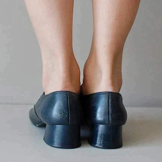 Delvène | Buty Skórzane Damskie z Paskiem – Czółenka na Niskim Obcasie - Pootivo