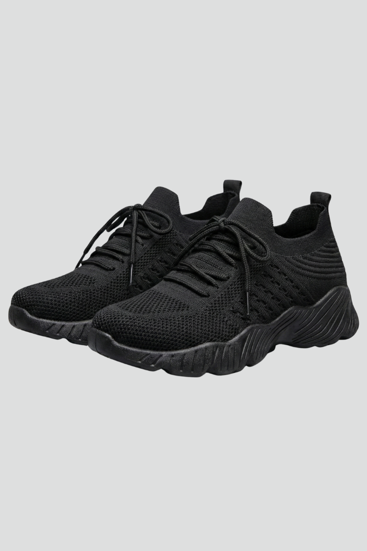Women's Sports Shoes with Laces and Textured Sole in Black | Roselva