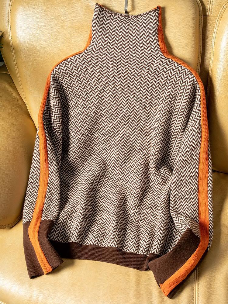 Lucía | High-neck jumper with contrasting stripes