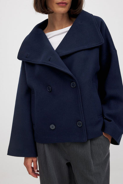 Women’s Double-Breasted Trench Coat – Timeless Structure with Everyday Elegance