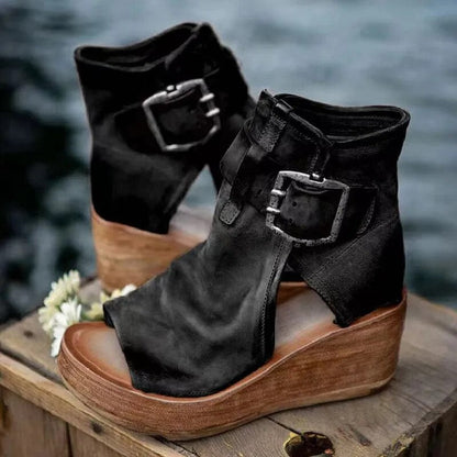 Niasya – Stiefeletten Mit Schnallenriemen Und Keilabsatz