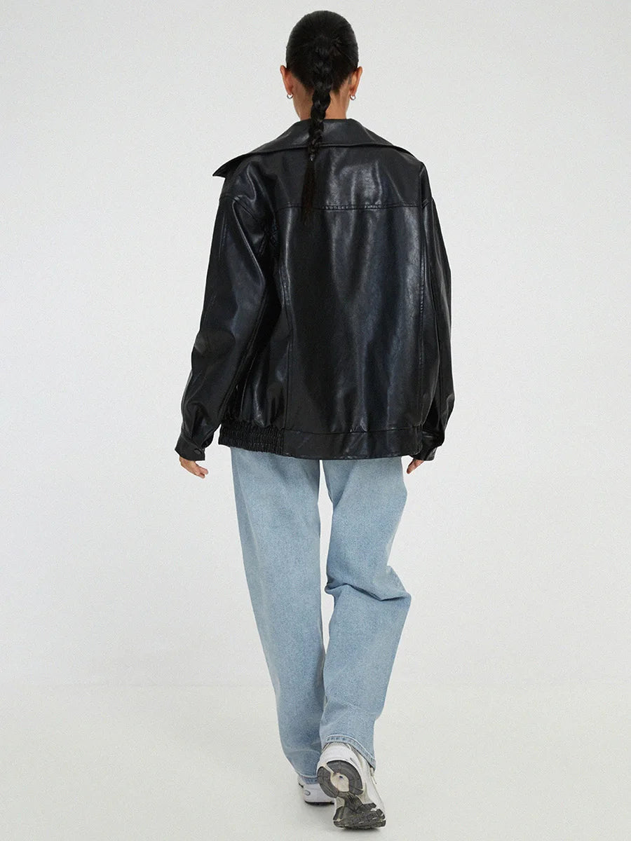Stylowa Damska Skórzana Kurtka Oversize z Klasycznym Wykończeniem | Idealna na Casualowe i Edgy Stylizacje 4