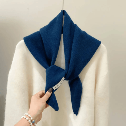 CosyWrap - Écharpe tricotée triangulaire en laine de niche pour les femmes, comme foulard ou écharpe chaude