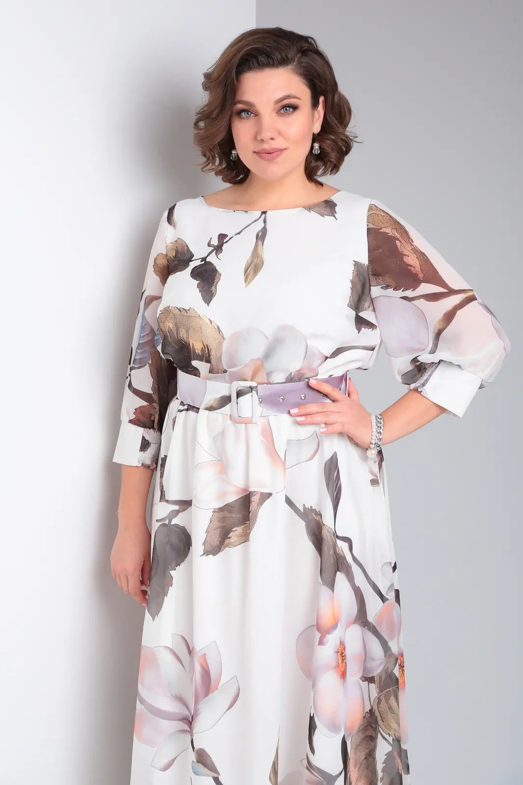Melaza | Elegantes Maxikleid mit floralem Print und Taillengürtel