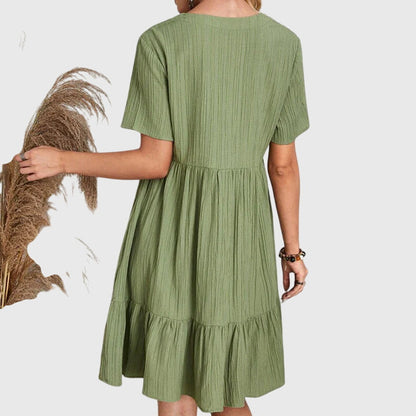 Auri | Elegant Flattering Dress