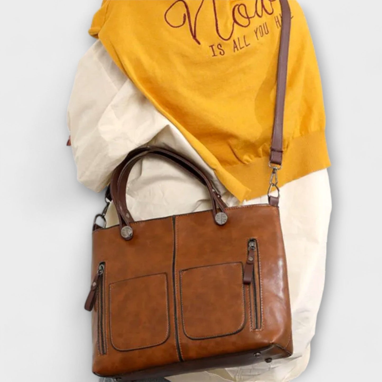Léora. - Elegant Leather Bag