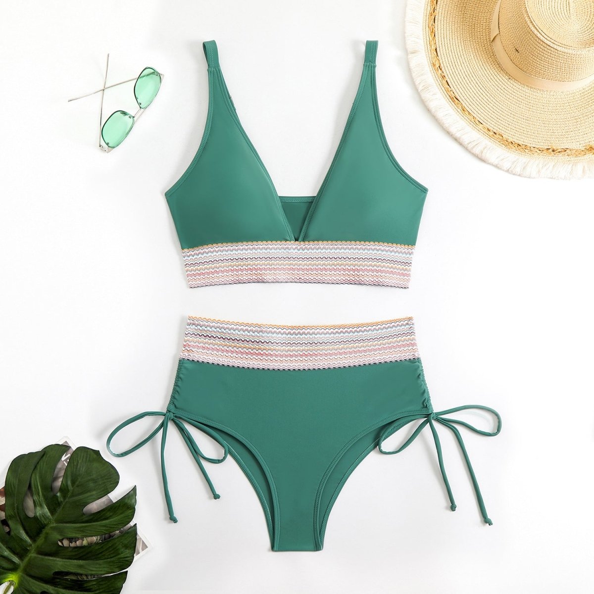 Line – din selvsikre bikini, der får maven til at forsvinde