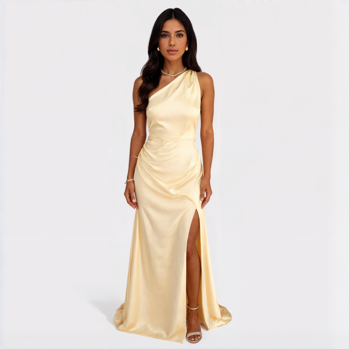 Aurelia – Vestido Largo de Satén que realza tu elegancia