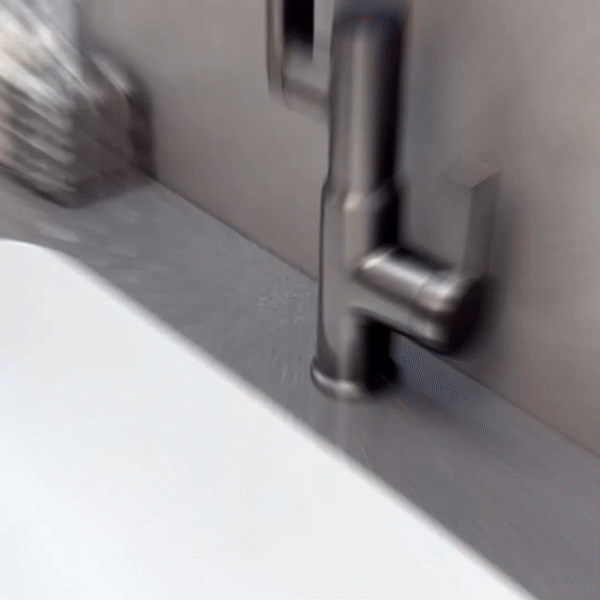 AquaTwist 360° Keukenkraan – Draaiend & Stijlvol voor Modern Wonen