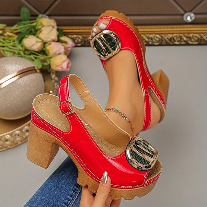 Megyn – Pumps Mit Vintage-Metallschnalle