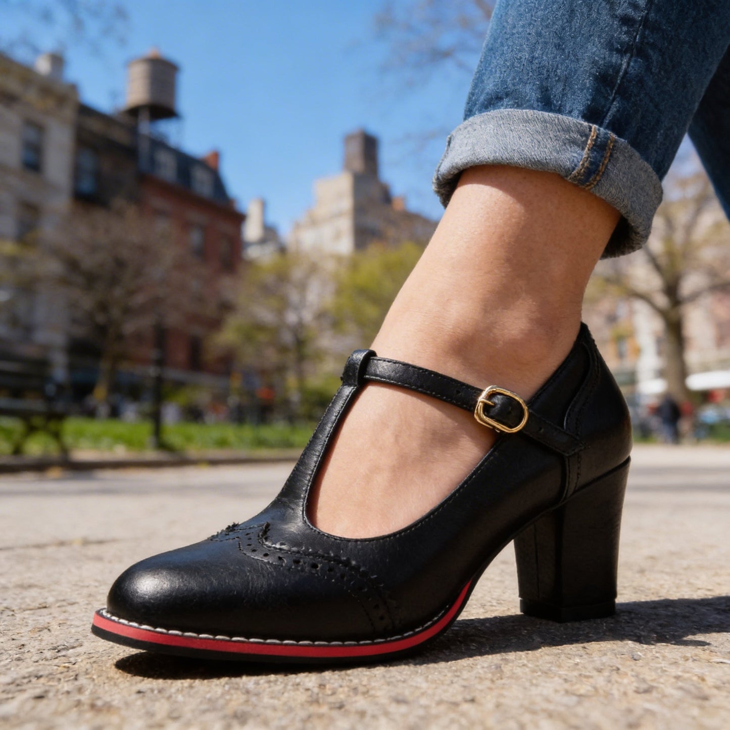 Mocassini con cinturino a T in stile brogue – Tacchi a blocco di ispirazione vintage con calzata confortevole